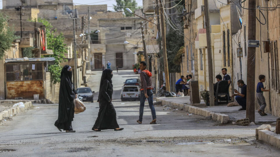 DAEŞ okula bile bomba yerleştirmiş