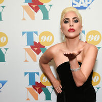 Lady Gaga onlar için dua istedi