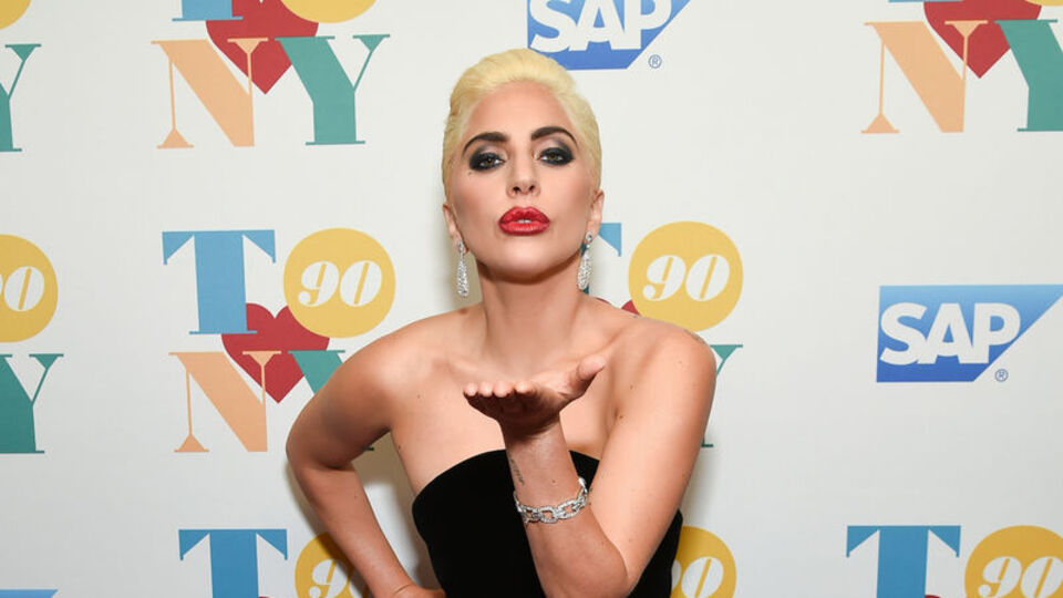 Lady Gaga onlar için dua istedi