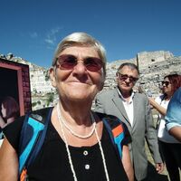 Canan Karatay: Sağlığınız için yürüyüş yapın