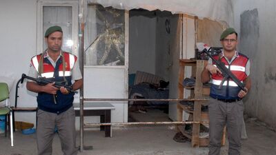 Sabaha karşı eve silahlı saldırı!