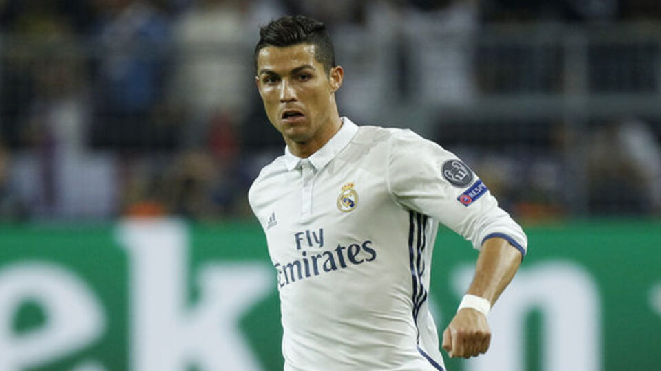 Ronaldo'nun uçağı kaza yaptı!