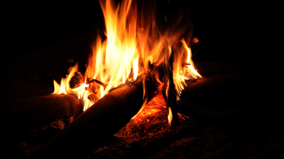 Kendi yaktığı ateşte can verdi!