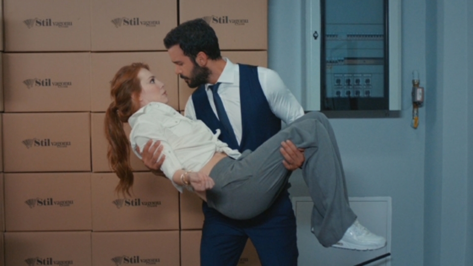 Ömer Defne'yi kazanmak için neler yapacak?