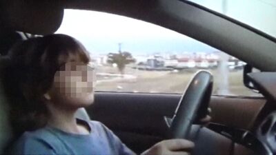 O sürdü, babası kaydetti...