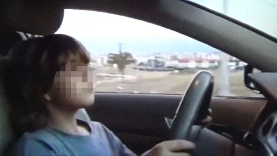 O sürdü, babası kaydetti...