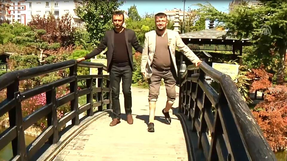 İki gazinin göz yaşartan hikayesi! 'Öyle bırakıp gitmek yok, biz yıkılmayız'