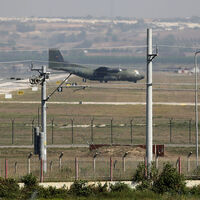 Alman milletvekilleri İncirlik'te