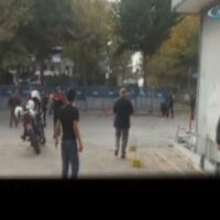 İstanbul'da karakola bombalı motosikletle saldırı!