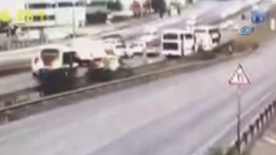 Lastiğini değiştirirken, canından oldu!