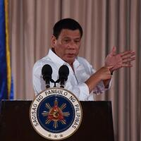 Duterte'den ABD'ye: Hadi beni devirin