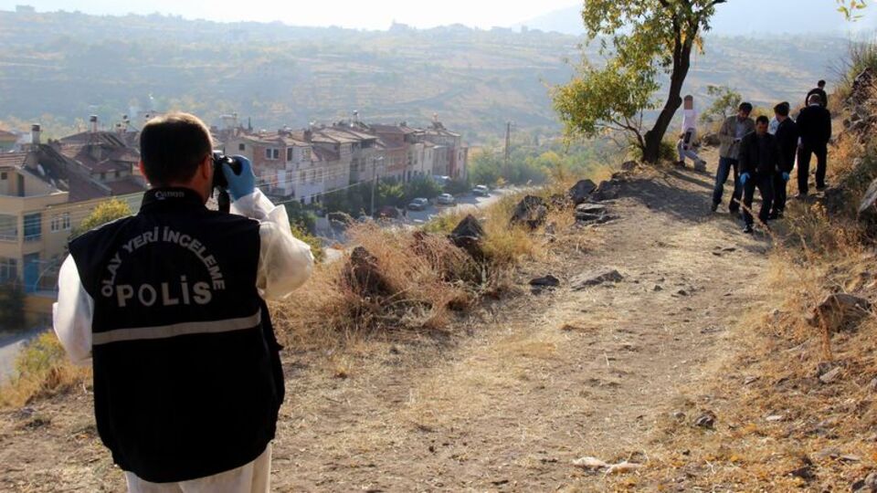 Vatandaşlar boş arazide gördü!