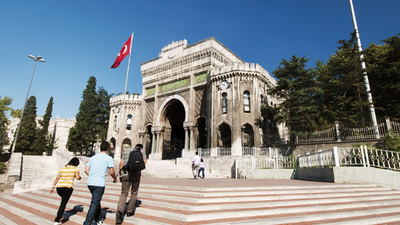 Bütçesiyle bakanlıkları solladı