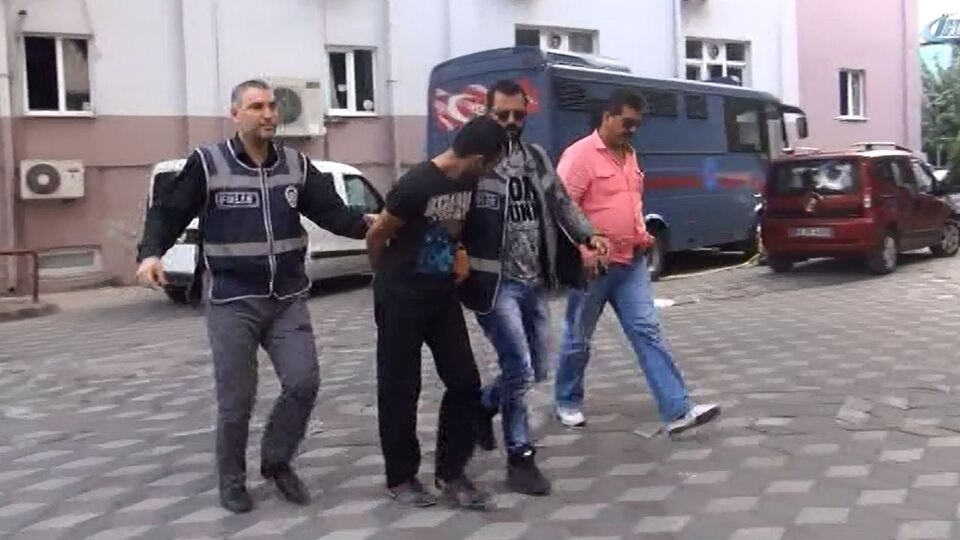 Manisa sapığı yakalandı! Su isteme bahanesiyle kapıyı çalıp...