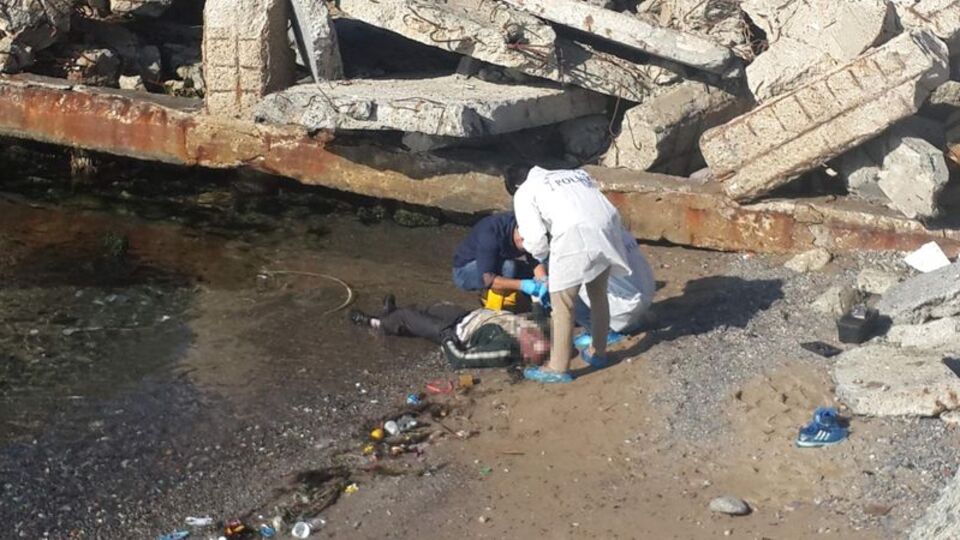 Kartal sahilinde erkek cesedi bulundu