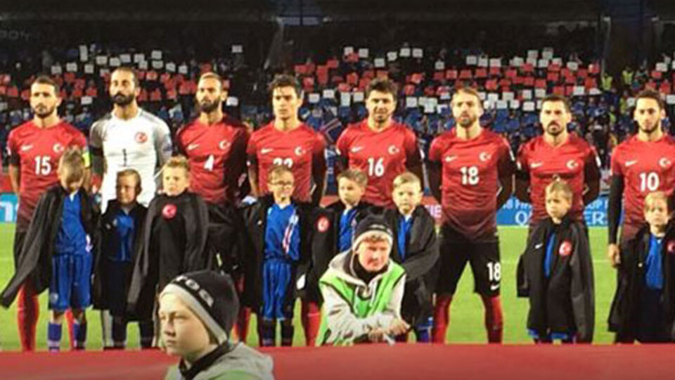 Milliler'den İzlandalı çocuklara jest!