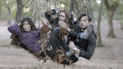 "Biz onların aşk hikayesinde iki tane yardımcı oyuncuyuz sadece!"