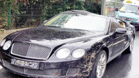 Bentley’e çarpan cebinden öder