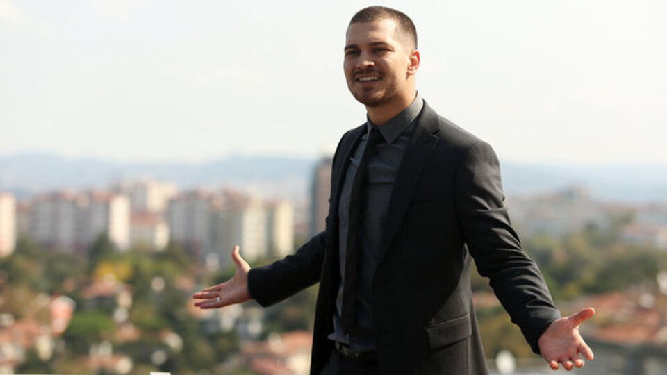 Sarp'ın kafası karışık