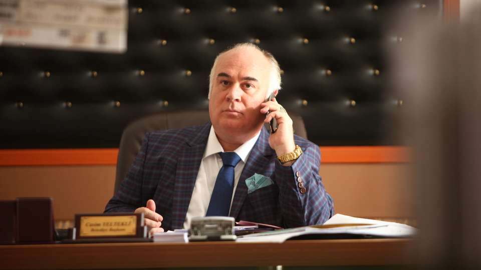 Familya'da gerilim tırmanıyor