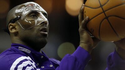 Bryant'ın maskesi satışa çıkıyor