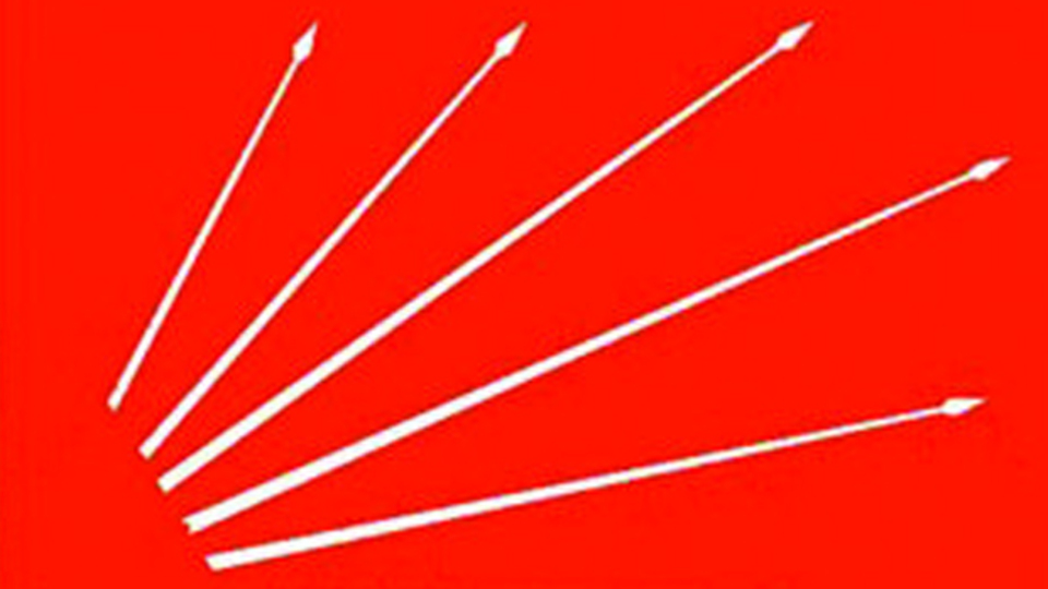 CHP'den 'Anıtkabir'de halı saha tepkisi