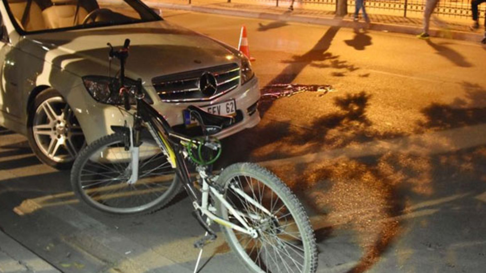 Otomobilin çarpıp kaçtığı bisikletli çocuk hayatını kaybetti!