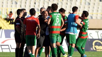 Karşıyaka'ya ceza yağdı