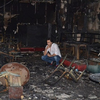 Ünlü şarkıcının ekmek teknesi kül oldu!