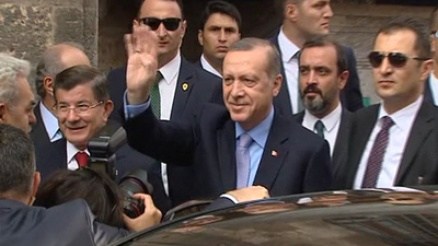 Erdoğan cuma namazını Davutoğlu ile birlikte kıldı