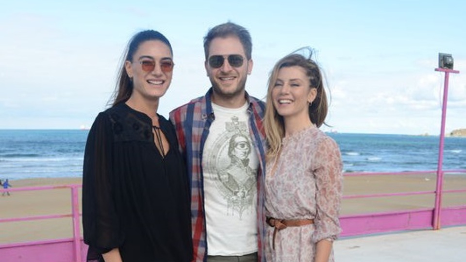 'Rolüme Sezen Aksu dinleyip şiir okuyarak hazırlanıyorum'