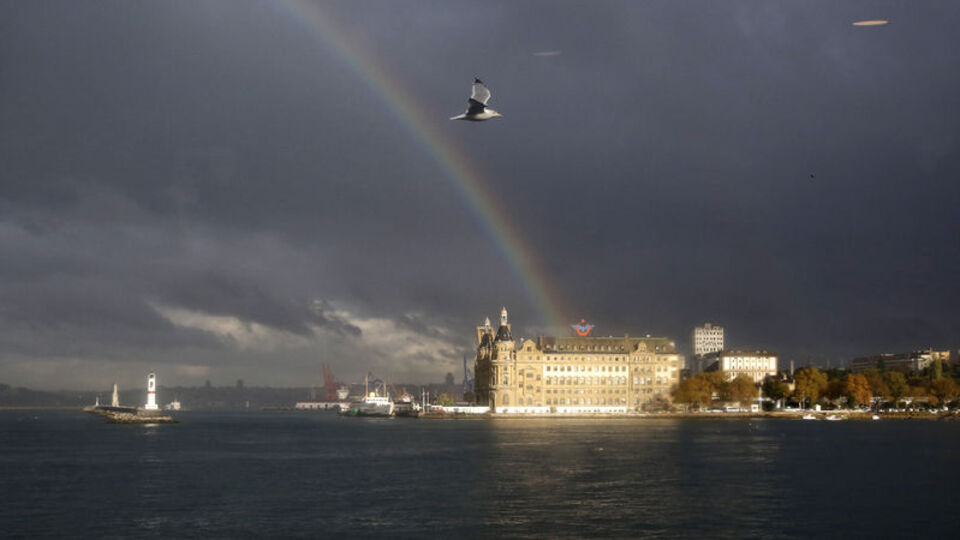 İstanbullulara gökkuşağı sürprizi