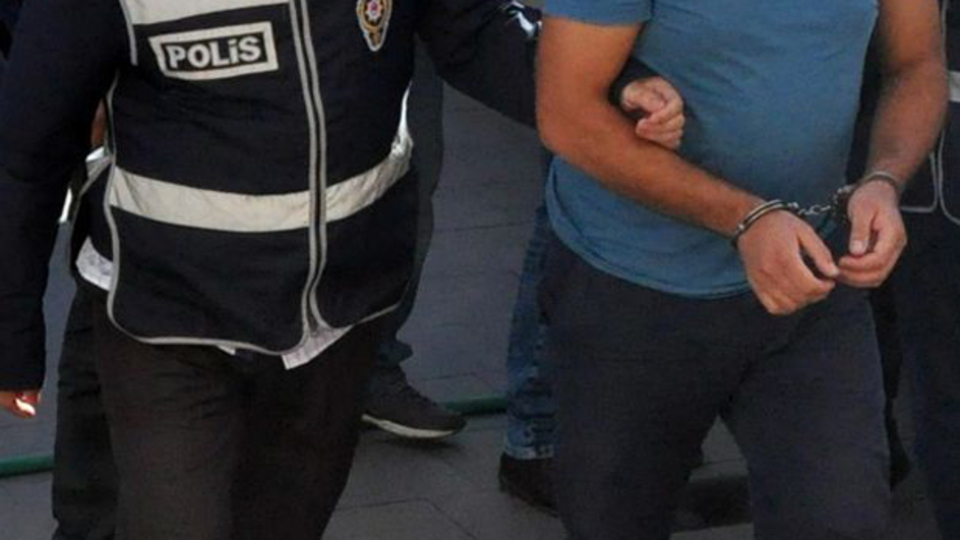 Hakim ve savcılara "Bylock" yükleyen ''abi'' yakalandı