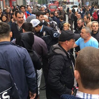 Epilasyon broşürü dağıtılıyor diye...