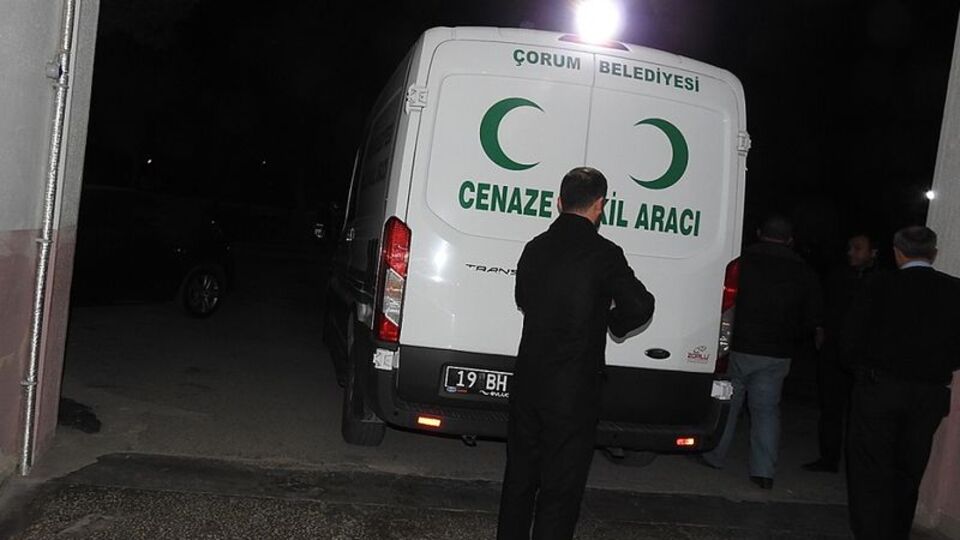 Açığa alınan polis memuru intihar etti