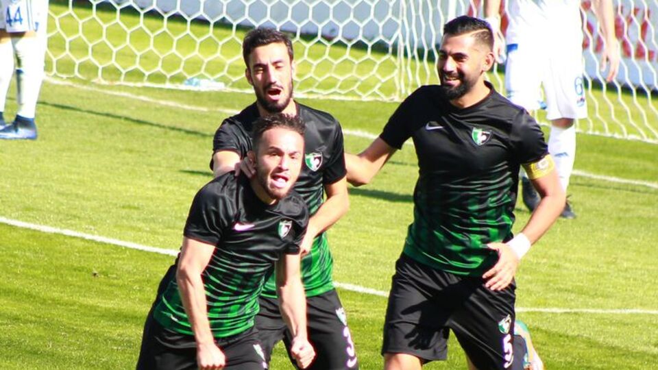 Denizli evinde güldü