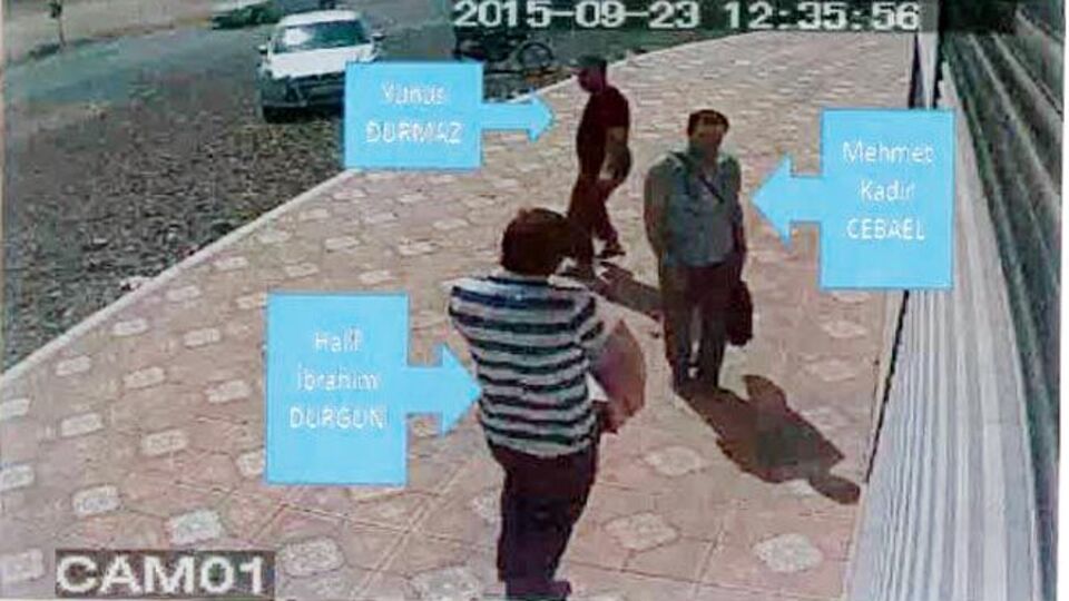 DEAŞ'lı 3 bombacı aynı karede!