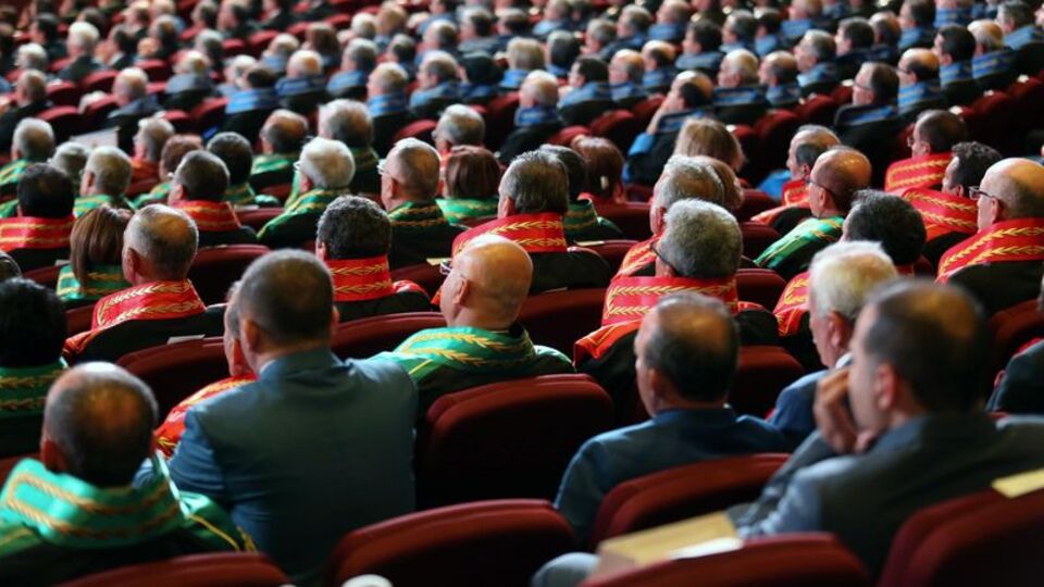 FETÖ'cü hakim ve savcıların yerine rekor başvuru