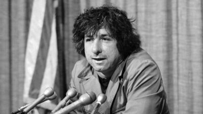 Tom Hayden kimdir?