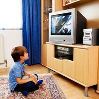 Televizyonu yüksek sesle izleyenler dikkat!