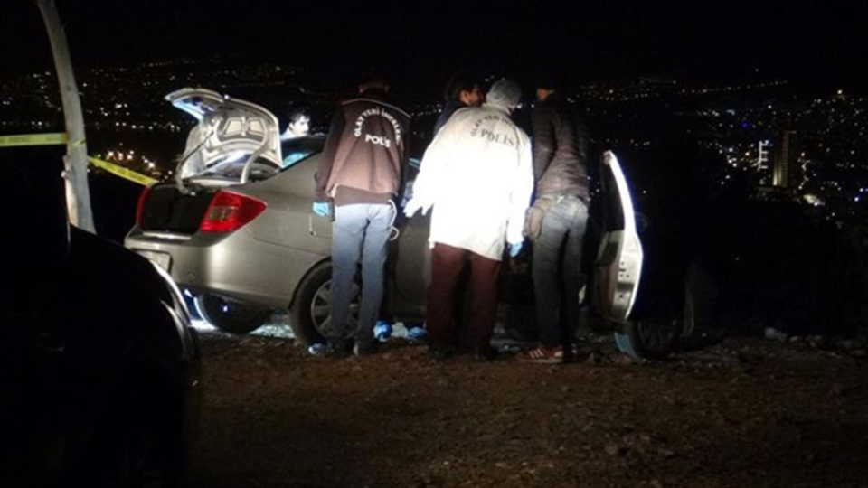 İzmir'de esrarengiz ceset!