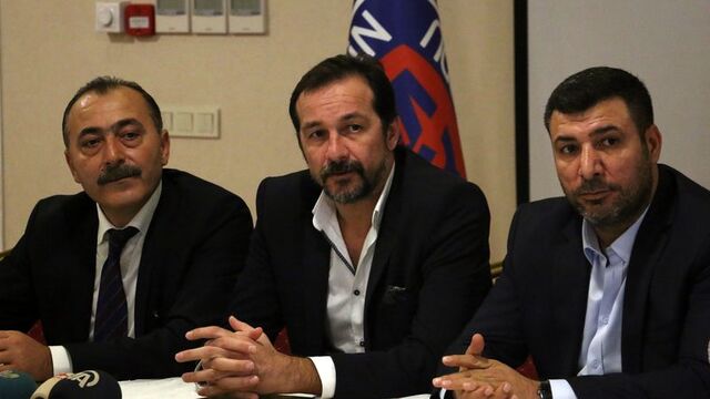 Yusuf Şimşek imzayı attı!
