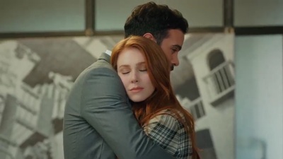 "Bana birazcık sarılır mısın?"