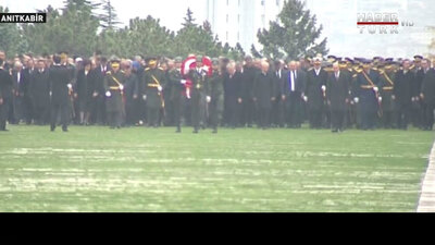 Devlet erkanı Anıtkabir'de buluştu