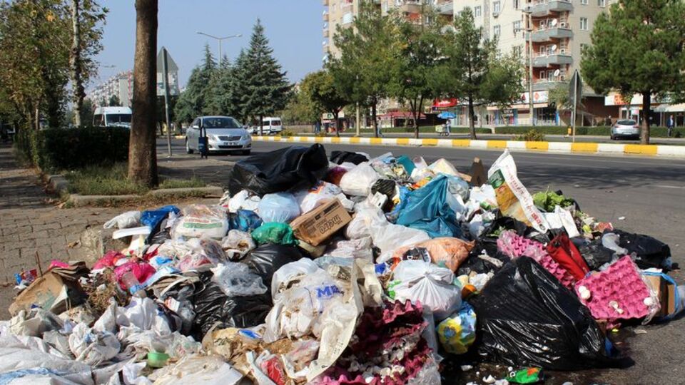 Valilik uyardı, çöpler toplanmaya başlandı