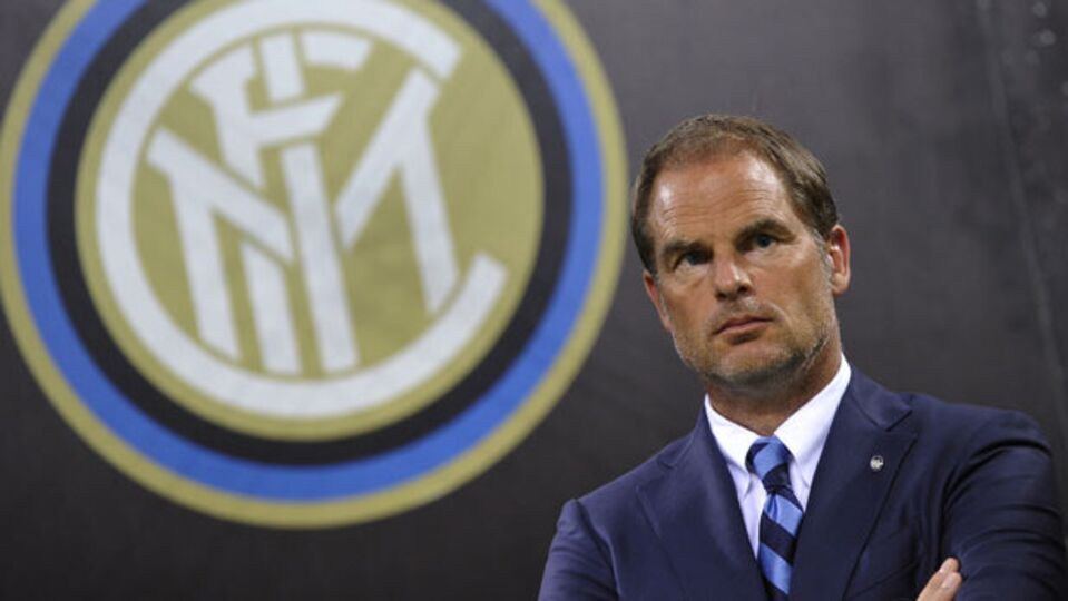 Frank De Boer kovuldu!
