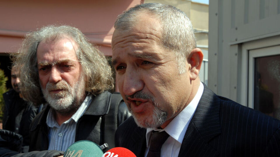 Akın Atalay için yakalama kararı