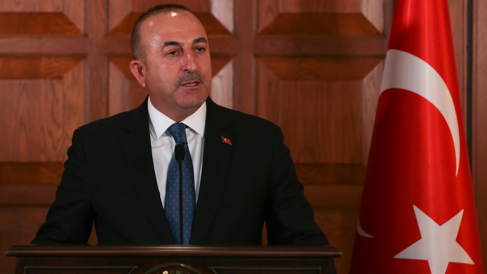 Çavuşoğlu: Şüpheden Zarrab'ı tutukluyorsun, en güçlü delille onu tutuklamıyorsun