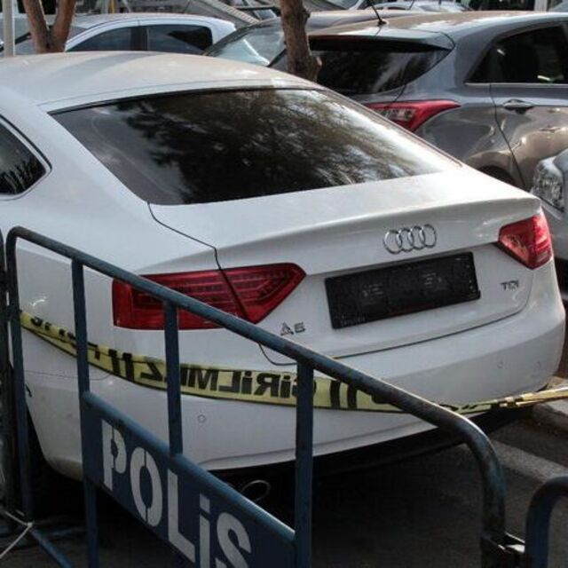 Lüks otomobilleri çalıp...