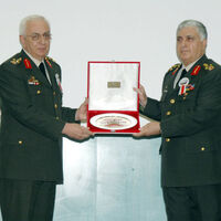 İki eski genelkurmay başkanı arasında polemik!